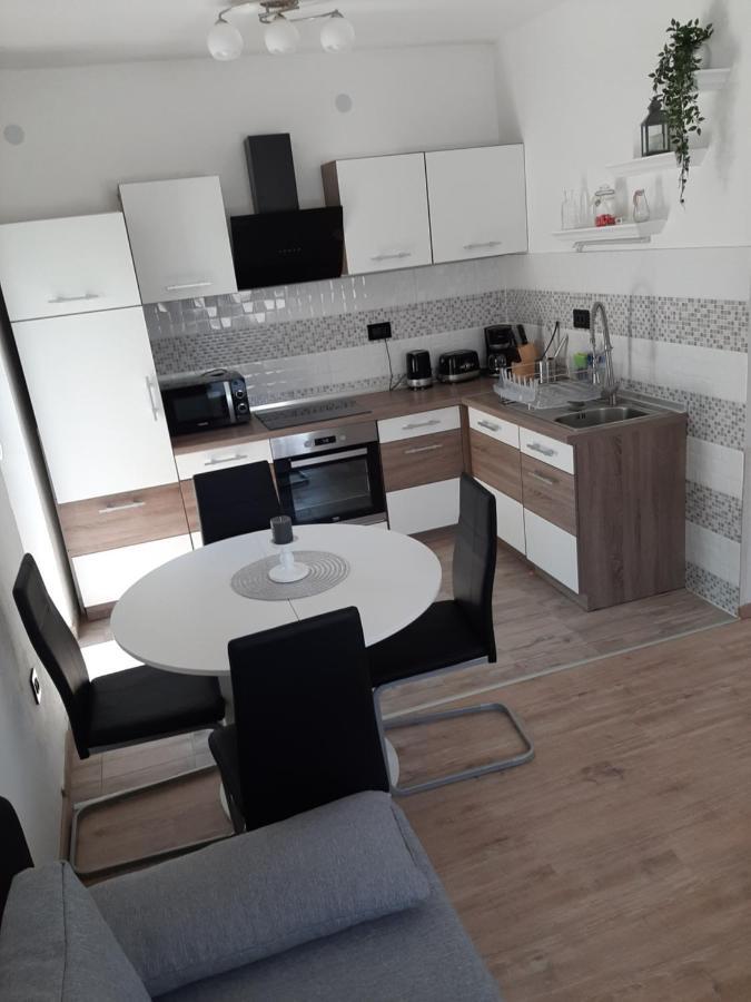 Ferienhaus Karlo Pridraga Exterior foto